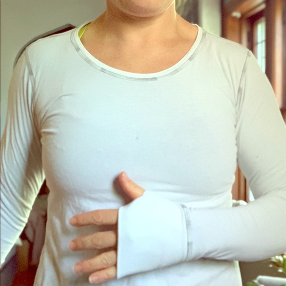 lululemon athletica Tops - Lululemon Cabin Long Sleeve Reversible grey/white